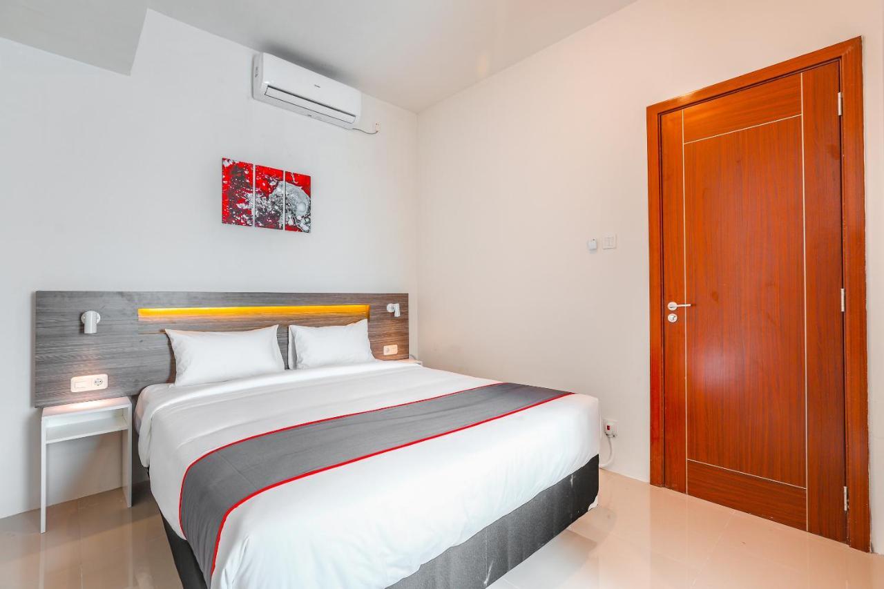 Collection O 16 Vittoria Residence Giacarta Esterno foto